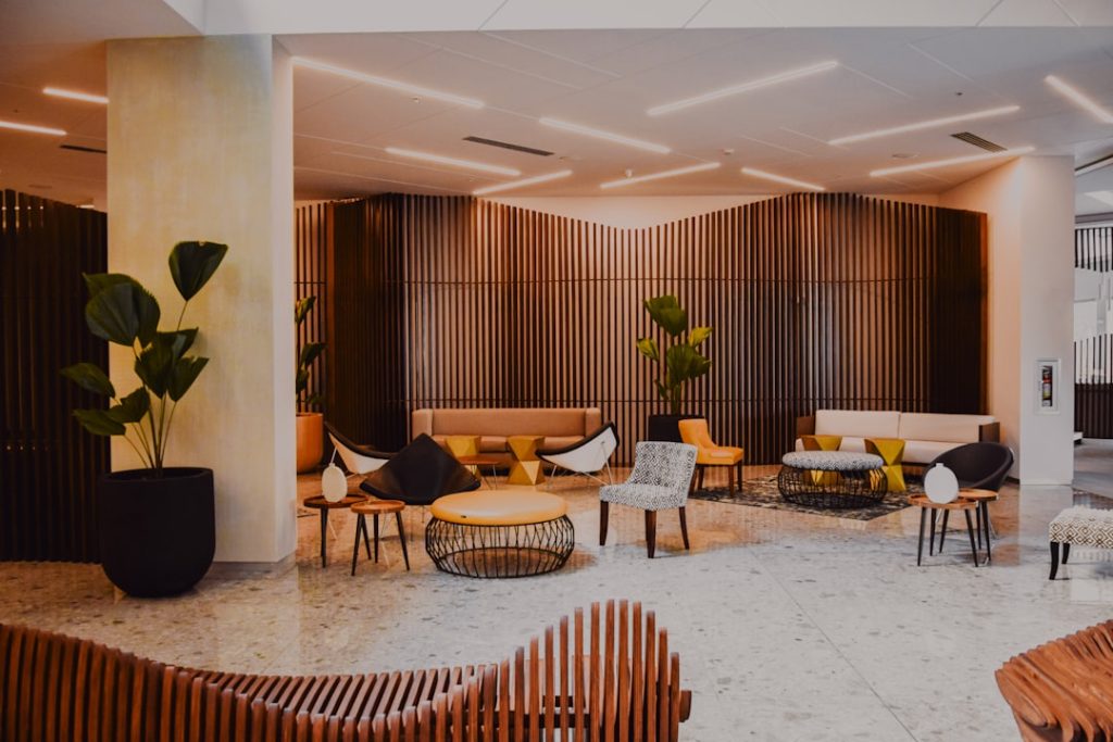 Het belang van textuur en stofkeuze in een luxe interieur